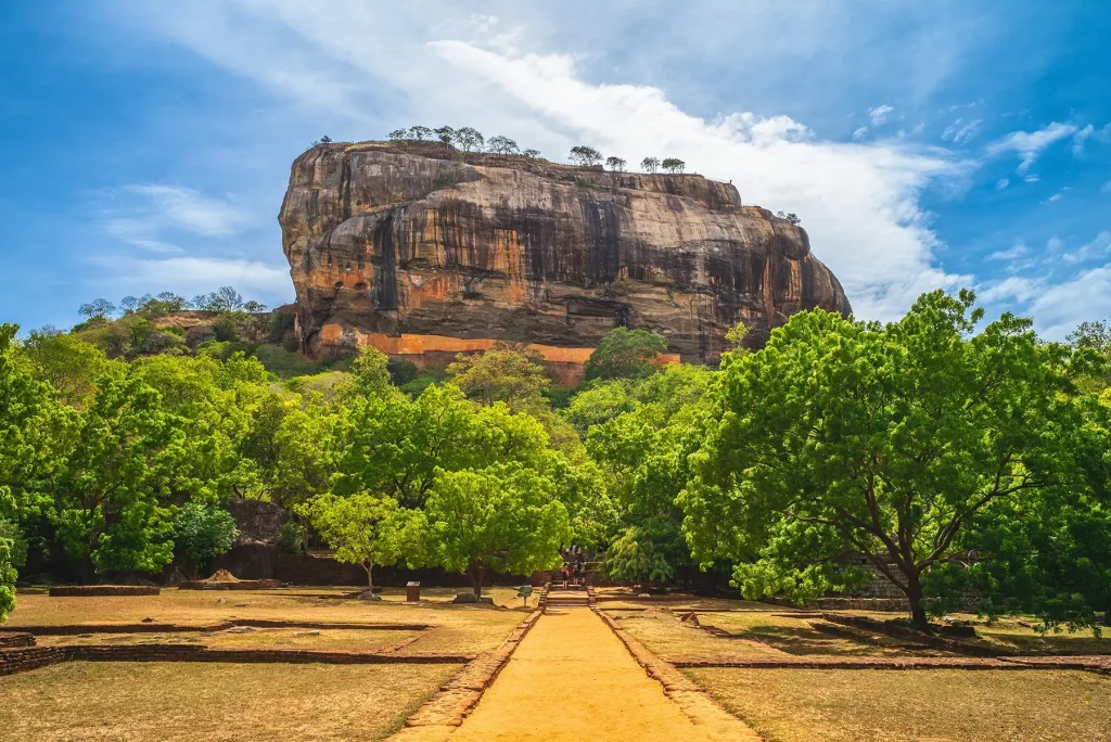 sigiriya rock fortress – ancient wonder of sri lanka