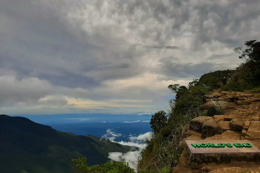 horton plains national park worlds end sri lanka