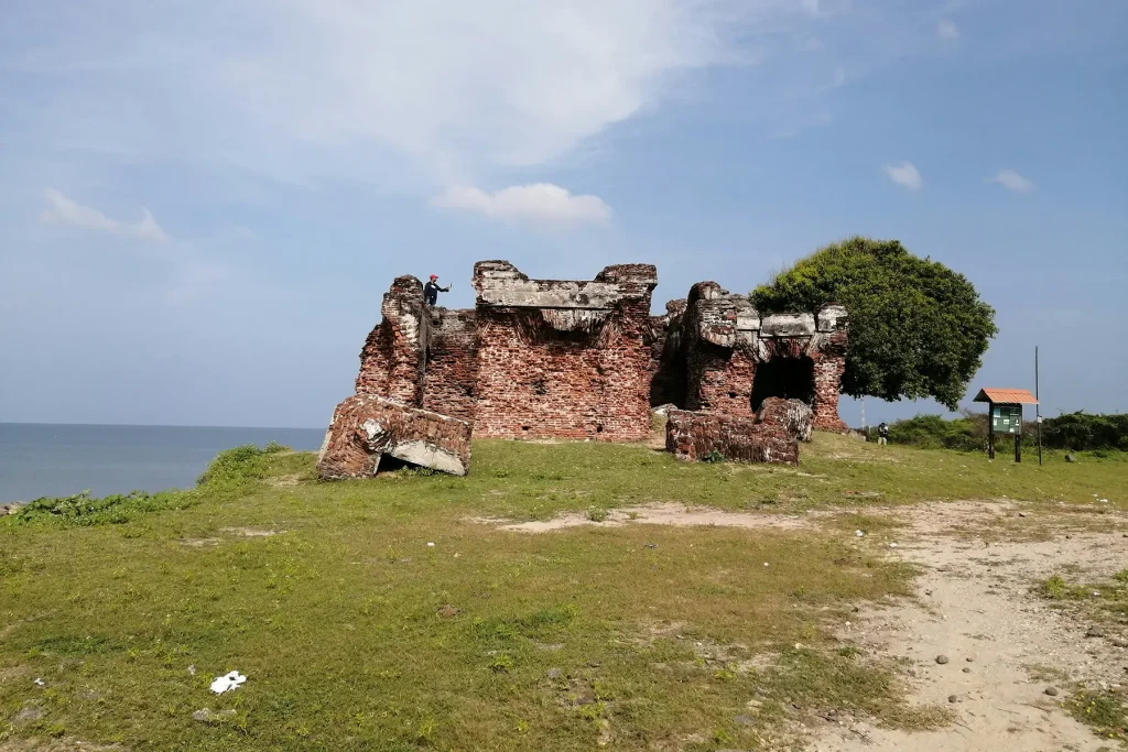 mannar sri lanka coastal historical site